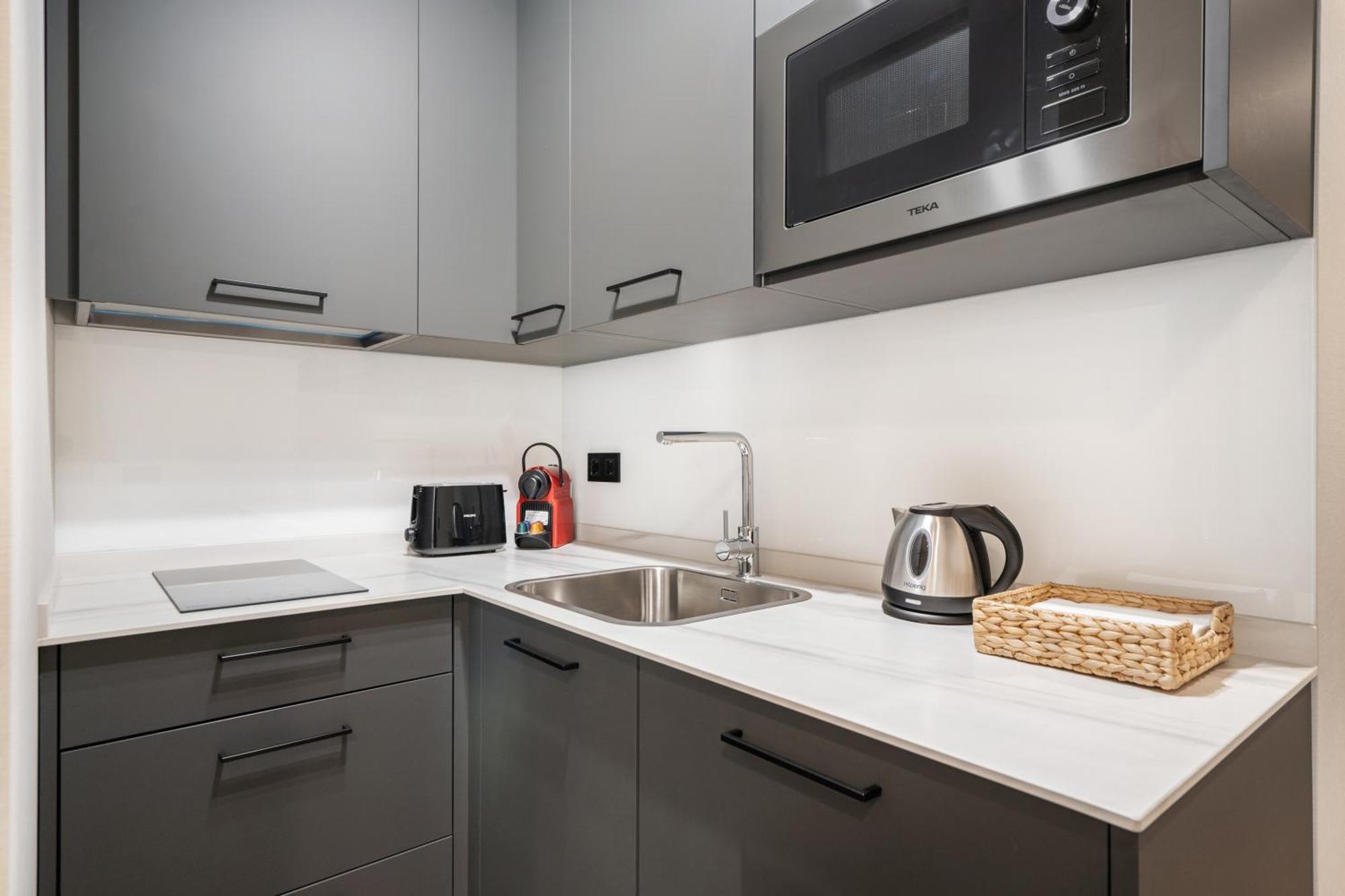 Dobo Madrid Cabrera Apartment Екстериор снимка