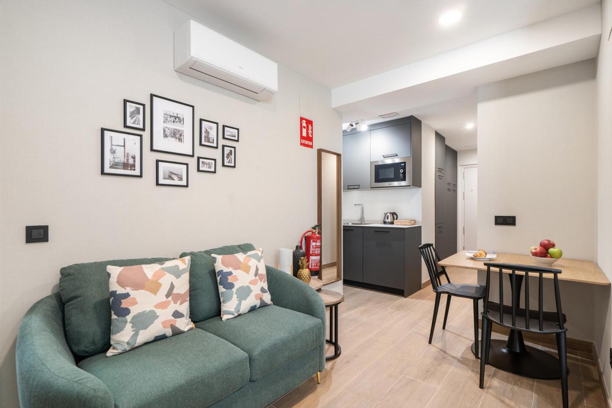 Dobo Madrid Cabrera Apartment Екстериор снимка
